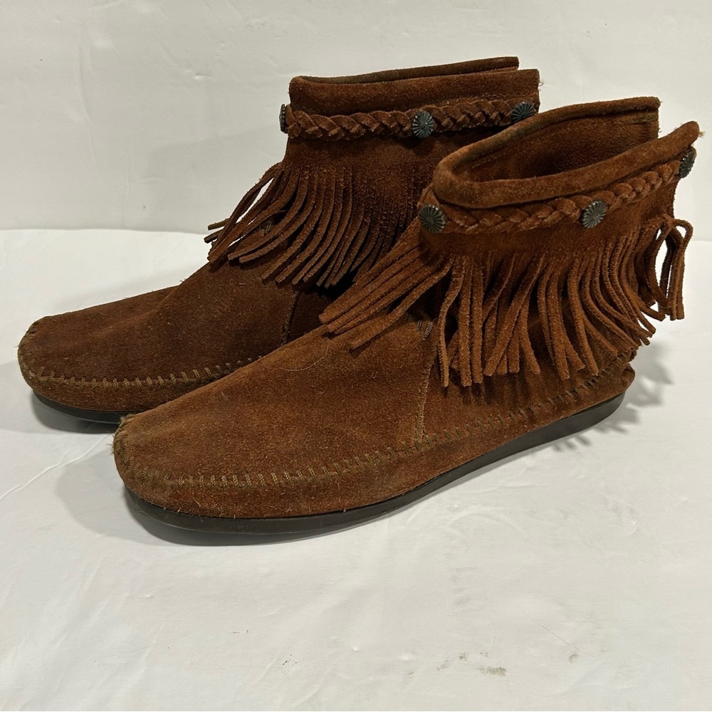 Minnetonka Womens Hi Top Back Zip Western Bootie Shoes Brown Suede Fringe Sz 8.5